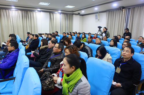 旁听观众.jpg 旁听观众.jpg