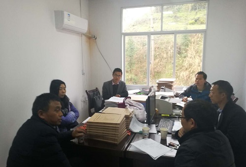 联营办公会.jpg 联营办公会.jpg