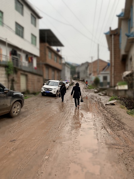 送达路上.jpg 送达路上.jpg