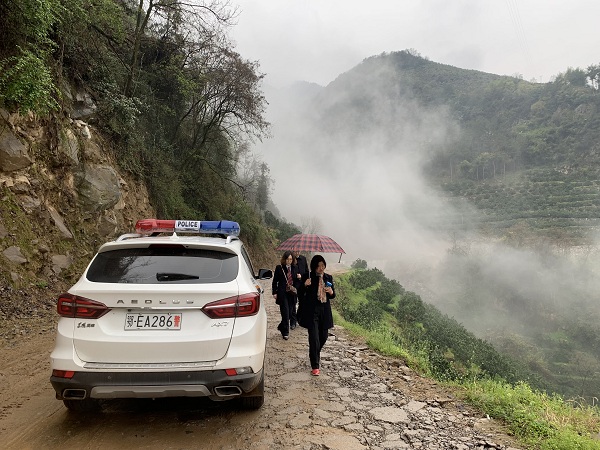 送达路上1.jpg 送达路上1.jpg