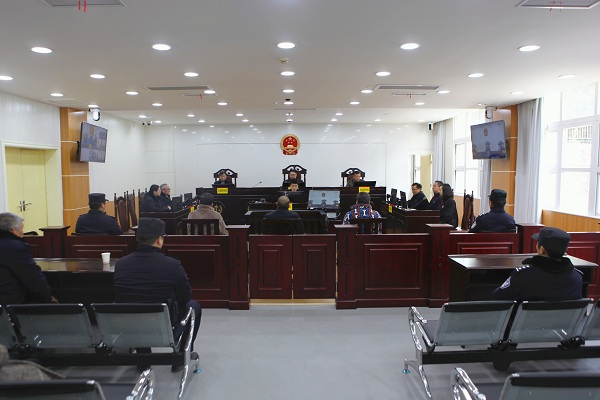 庭审现场.jpg