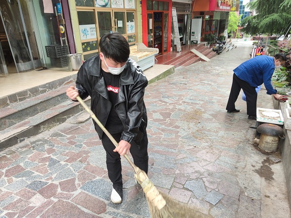 打扫街道.jpg