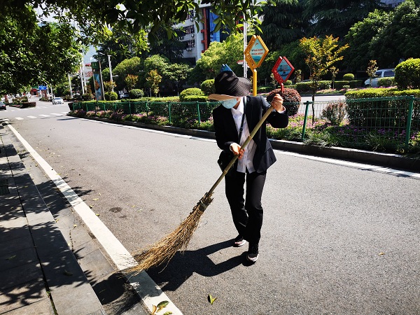 打扫街道1.jpg