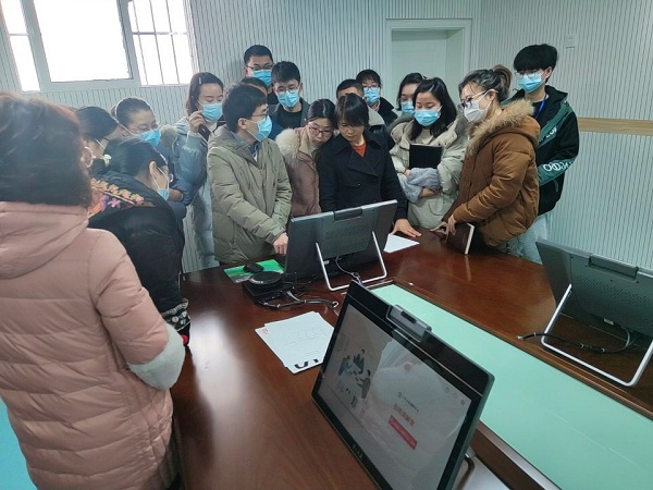 设备使用培训.jpg 设备使用培训.jpg