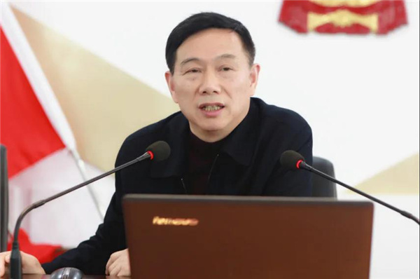 秦立斌同志讲授.jpg 秦立斌同志讲授.jpg