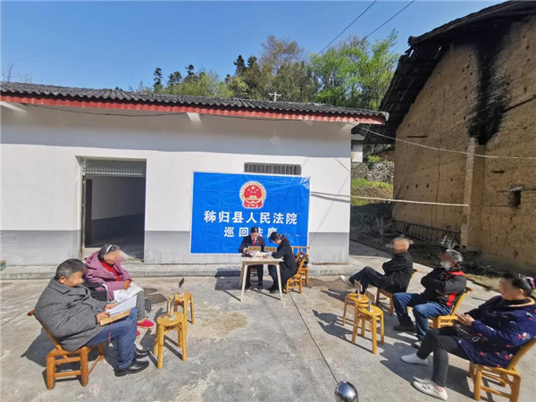 庭审现场.jpg 庭审现场.jpg