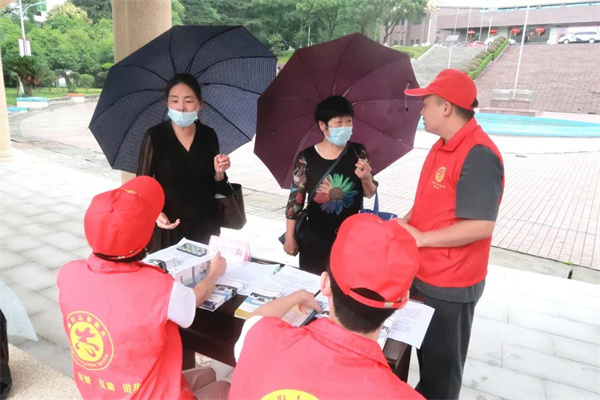 提供法律咨询2.jpg 提供法律咨询2.jpg