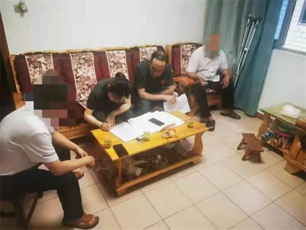 调解现场.jpg 调解现场.jpg