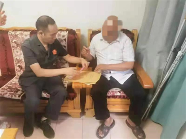 当场办理领款手续.jpg 当场办理领款手续.jpg