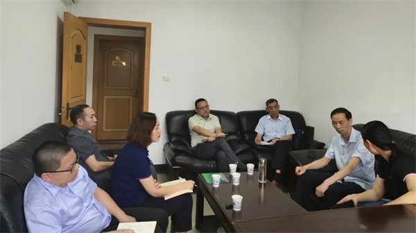 研讨会议现场.jpg 研讨会议现场.jpg