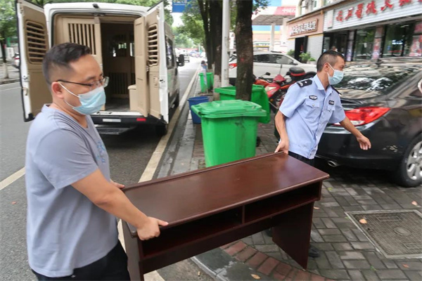 搬运物资2.jpg 搬运物资2.jpg