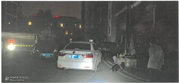 事故现场.jpg 事故现场.jpg