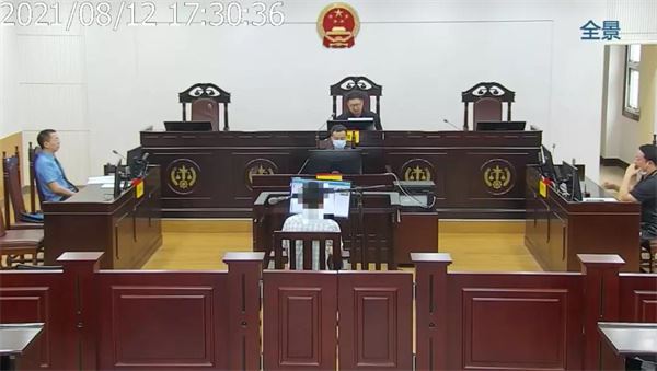 庭审现场.jpg 庭审现场.jpg