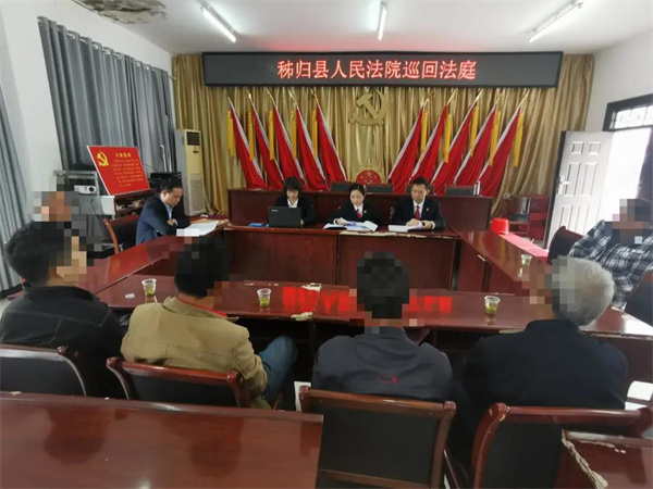 调解现场.jpg 调解现场.jpg