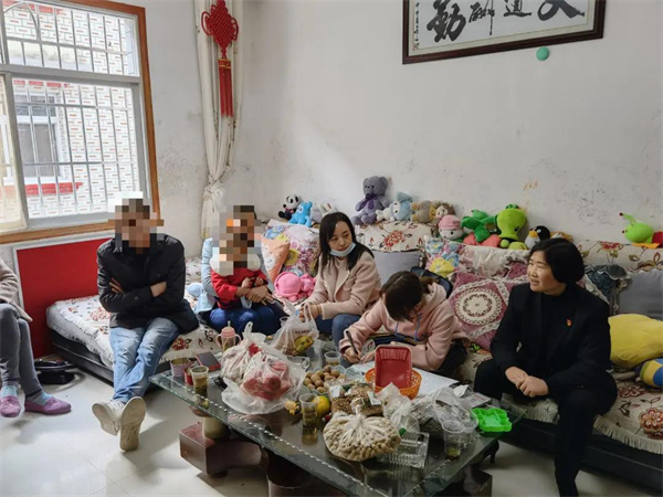 调解现场.jpg 调解现场.jpg