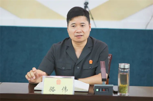 骆伟院长向与会代表表示感谢.jpg